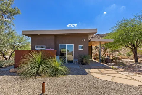 $844,000 | 8744 Star Lane, Joshua Tree, CA 92252