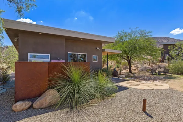 $844,000 | 8744 Star Lane, Joshua Tree, CA 92252