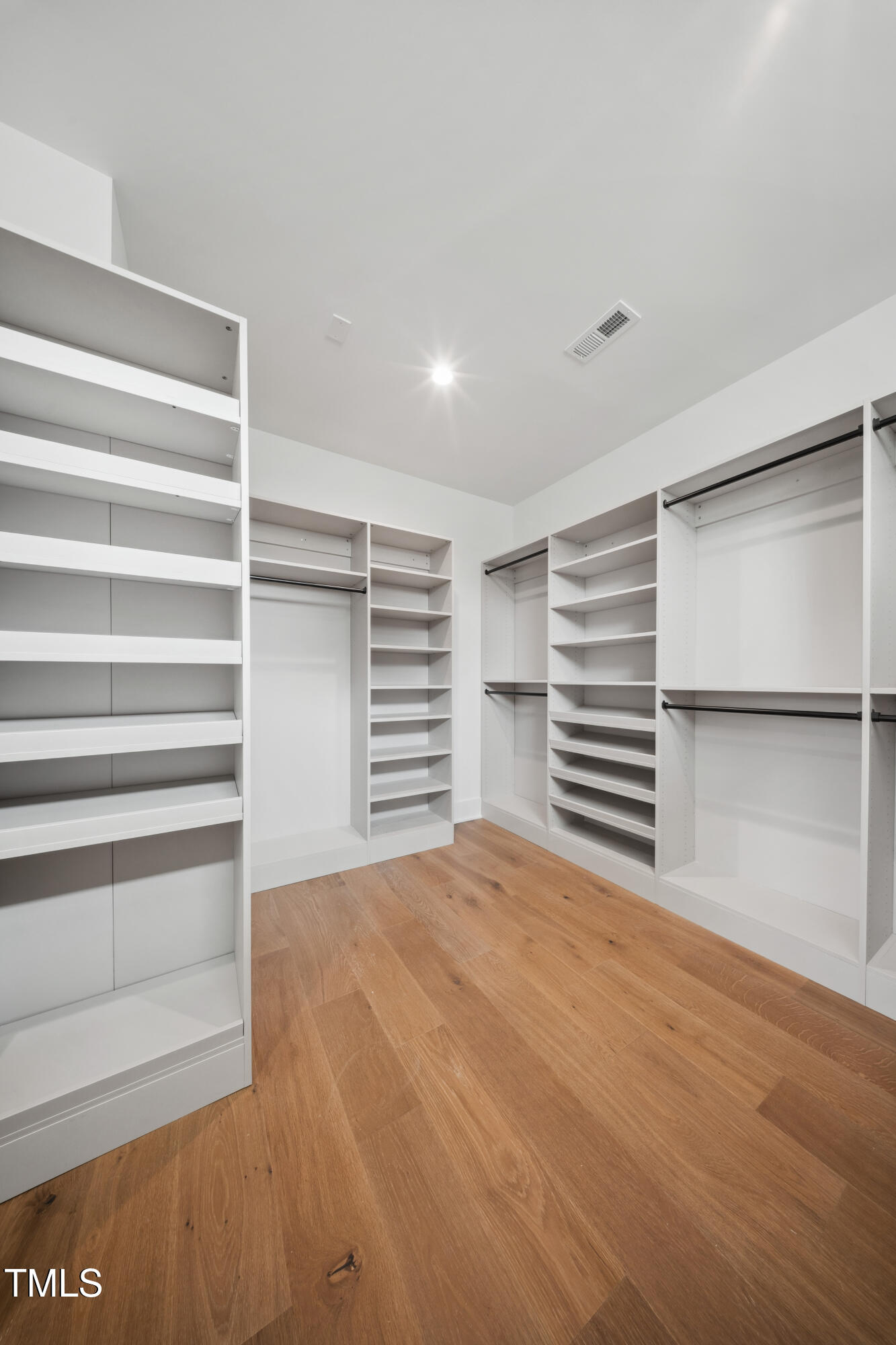 217 Dublin Road Raleigh, NC 27609 - Photo 38 of 88 DSC02901
