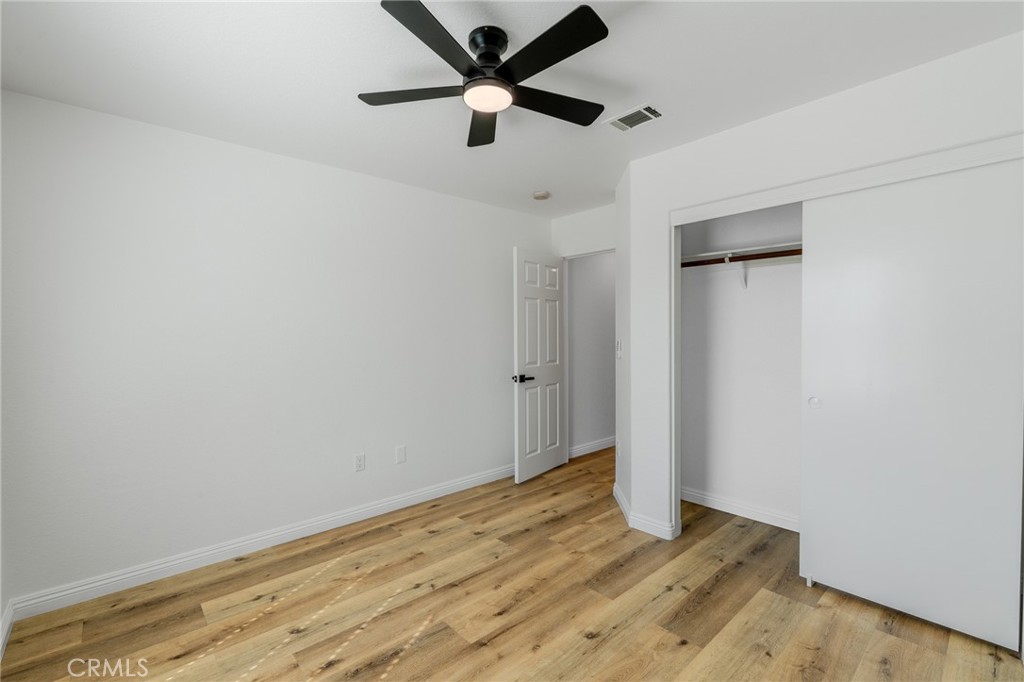 34634 Pso Del Valle Barstow, CA 92311 - Photo 18 of 37 wooden floor in an empty room