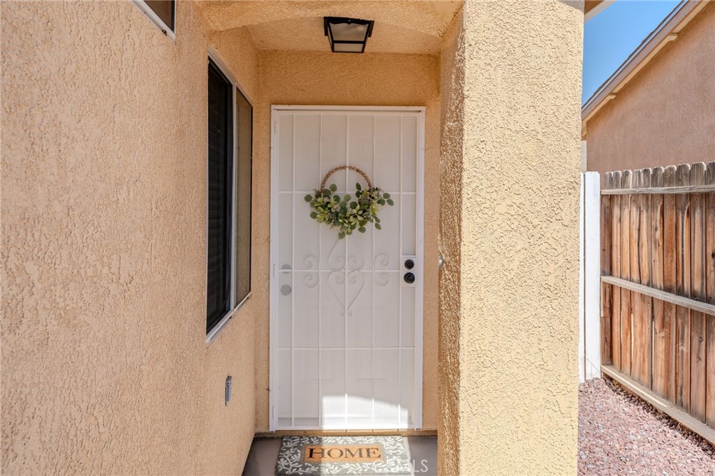 34634 Pso Del Valle Barstow, CA 92311 - Photo 23 of 37 a bathroom with a shower