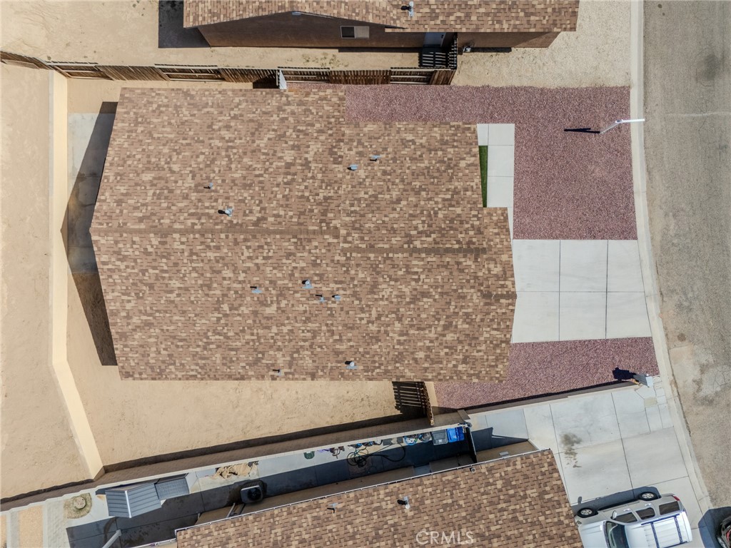 34634 Pso Del Valle Barstow, CA 92311 - Photo 29 of 37 a bathroom with a shower