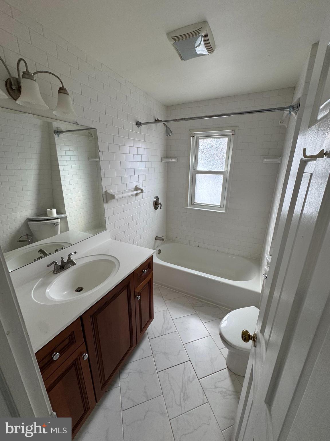 342 Dudley Avenue Narberth, PA 19072 - Photo 15 of 18 Hall Bath
