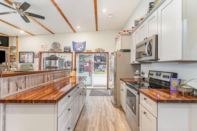 $3,799,999 | 7243 Hazelwood Avenue, Northfield, MN 55057