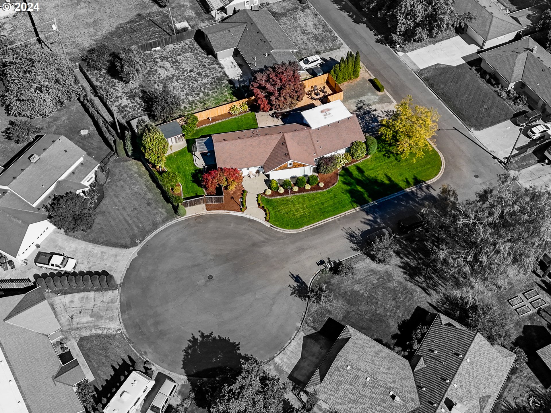 1440 Fetlock Court Eugene, OR 97401 - Photo 26 of 31 an aerial view of a house with a garden