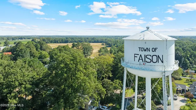 $249,900 | 208 North Church Street, Faison, NC 28341