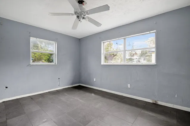 $137,700 | 1228 Southeast 19th Street, Gainesville, FL 32641