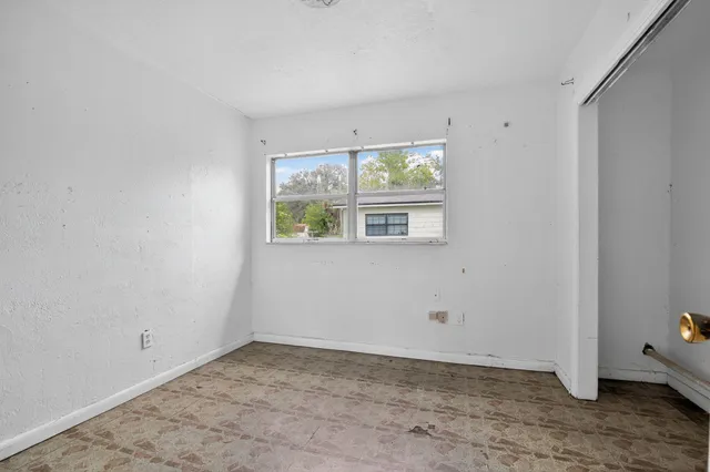 $137,700 | 1228 Southeast 19th Street, Gainesville, FL 32641