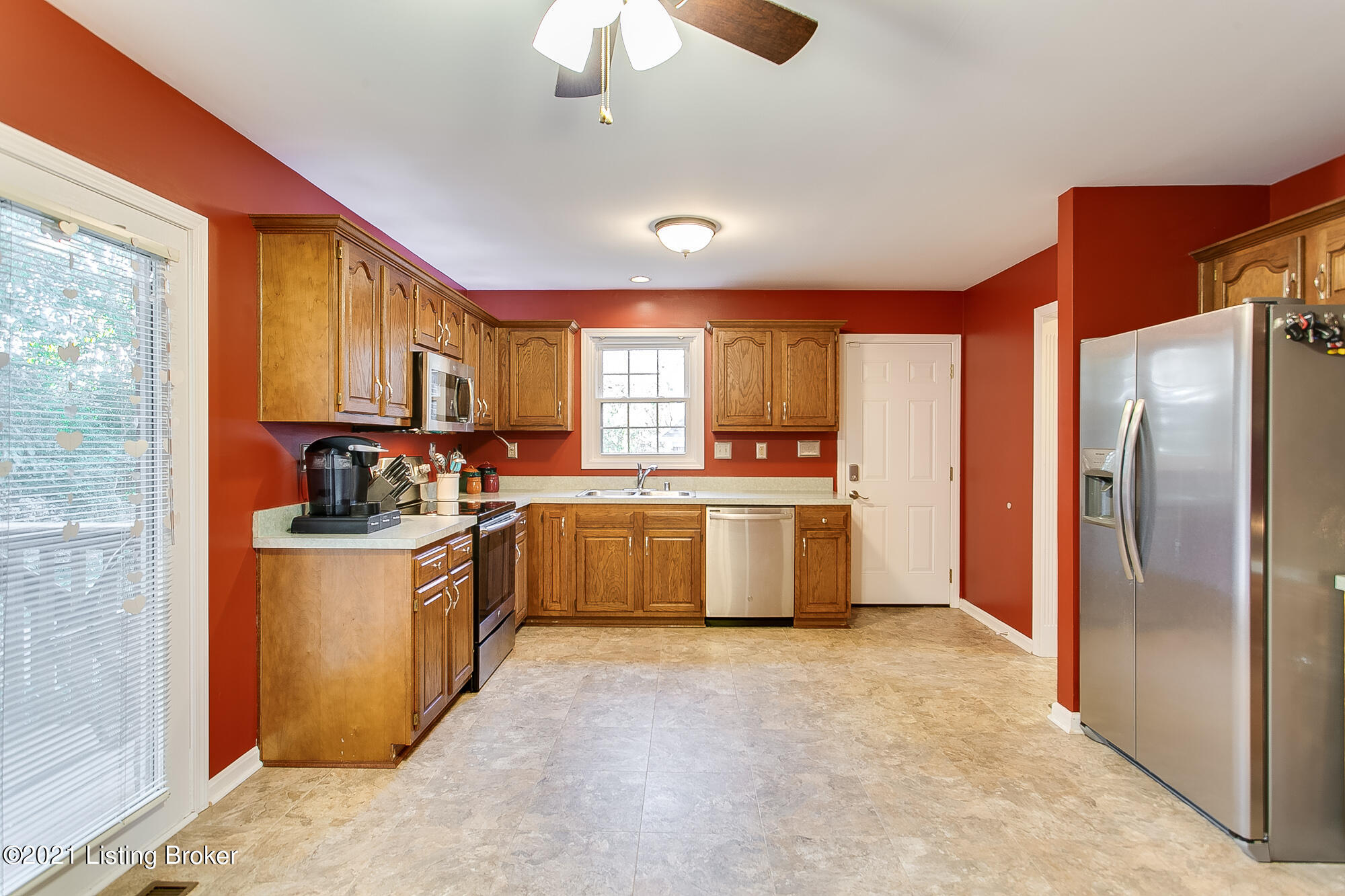 1500 Autumn Ridge Road Louisville, KY 40242 - Photo 17 of 42 1500 Autumn Ridge Rd-17