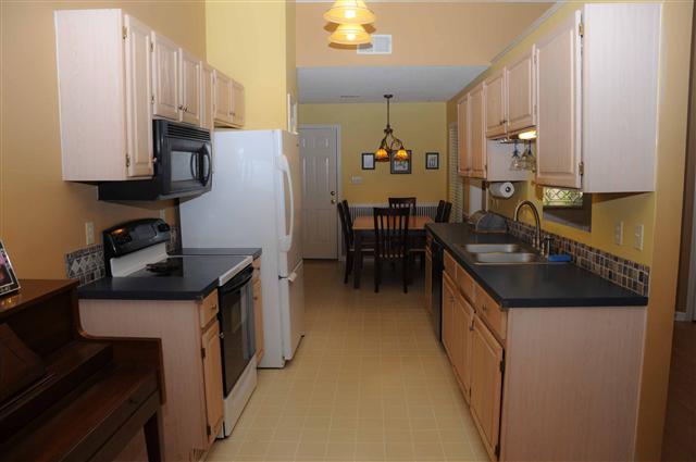 1702 Folkstone Road, Unit 2 Tallahassee, FL 32312 - Photo 15 of 25 Gallery Image 15