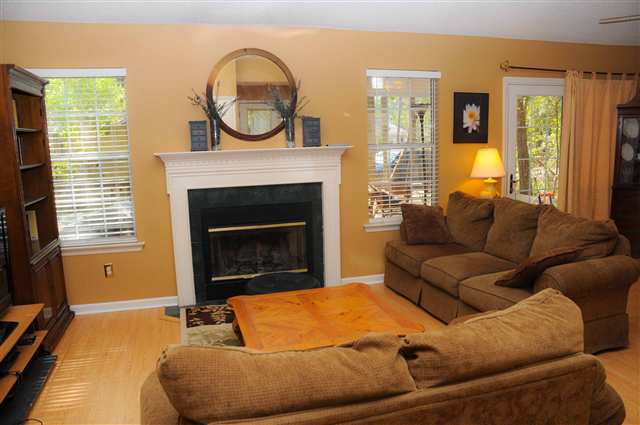 1702 Folkstone Road, Unit 2 Tallahassee, FL 32312 - Photo 19 of 25 Gallery Image 19