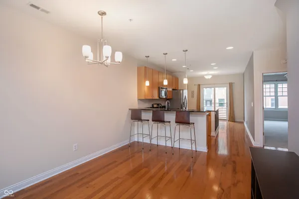 $2,800 | 517 North Park Avenue, Indianapolis, IN 46202