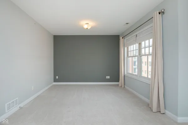 $2,800 | 517 North Park Avenue, Indianapolis, IN 46202