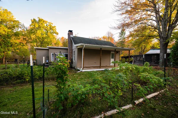 $339,000 | 261 Old Post Road, Malta, NY 12020