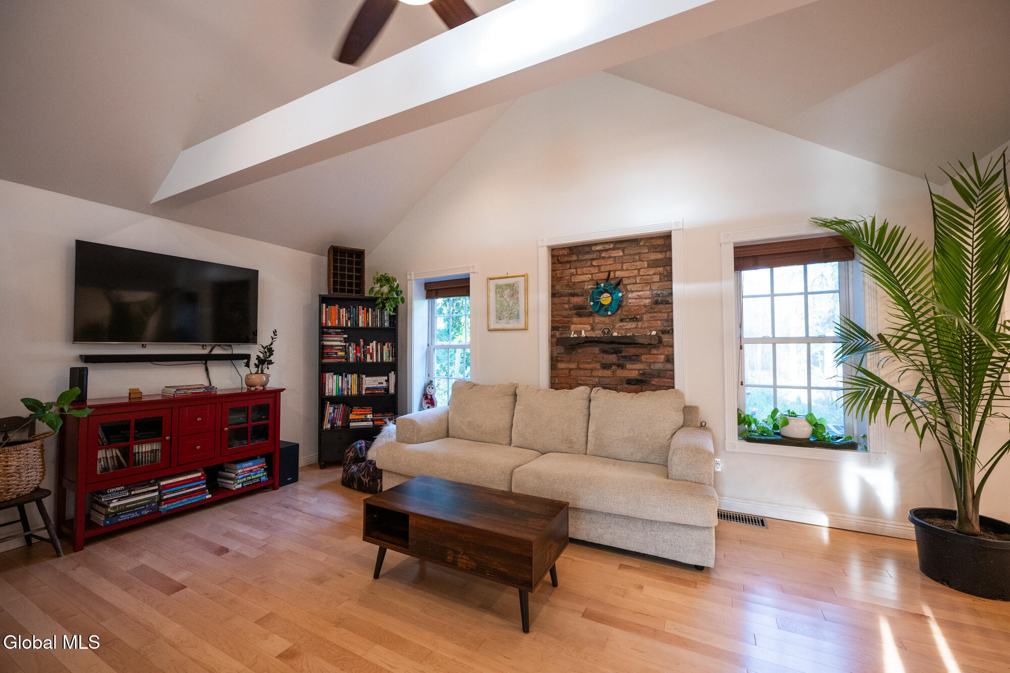 261 Old Post Road Malta, NY 12020 - Photo 20 of 48 _NZB5743