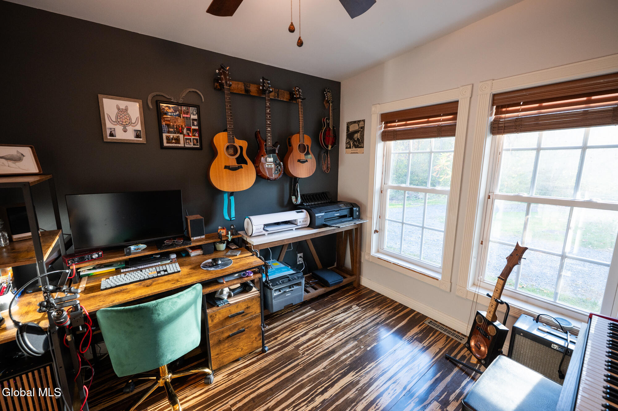 261 Old Post Road Malta, NY 12020 - Photo 31 of 48 _NZB5717