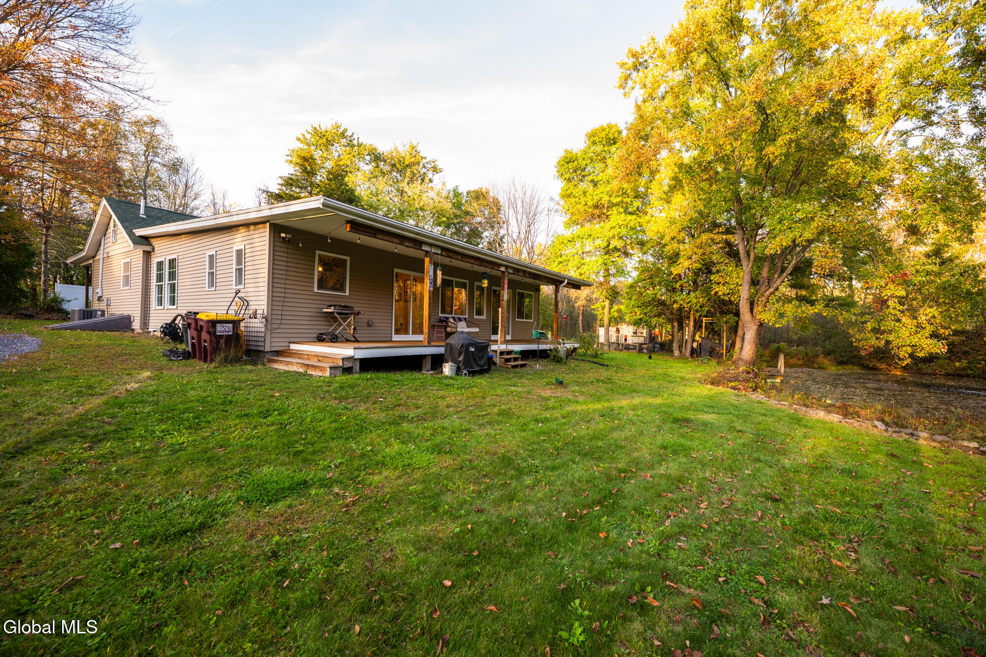 261 Old Post Road Malta, NY 12020 - Photo 40 of 48 _NZB5840