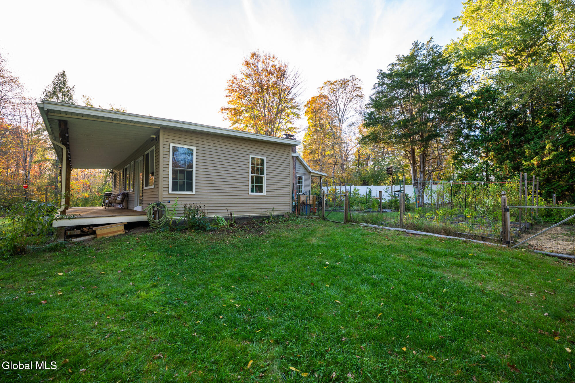 261 Old Post Road Malta, NY 12020 - Photo 7 of 48 _NZB5797