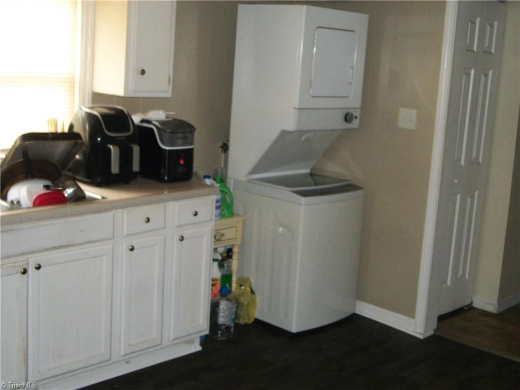 303 Monroe Street Eden, NC 27288 - Photo 3 of 8