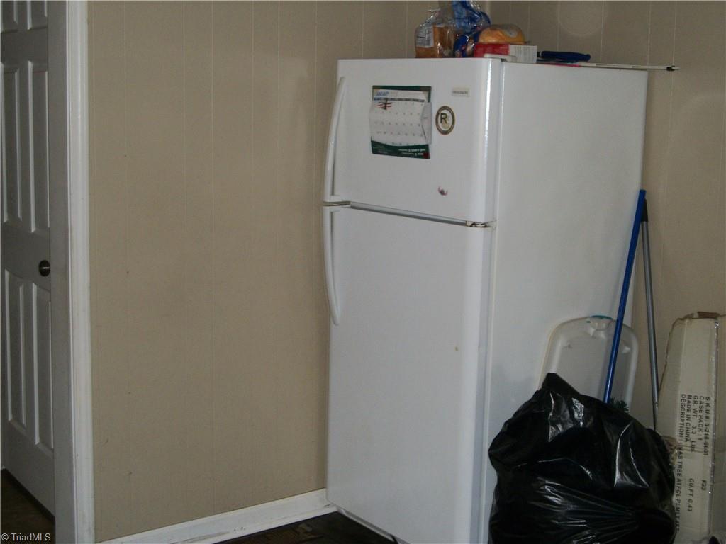 303 Monroe Street Eden, NC 27288 - Photo 6 of 8