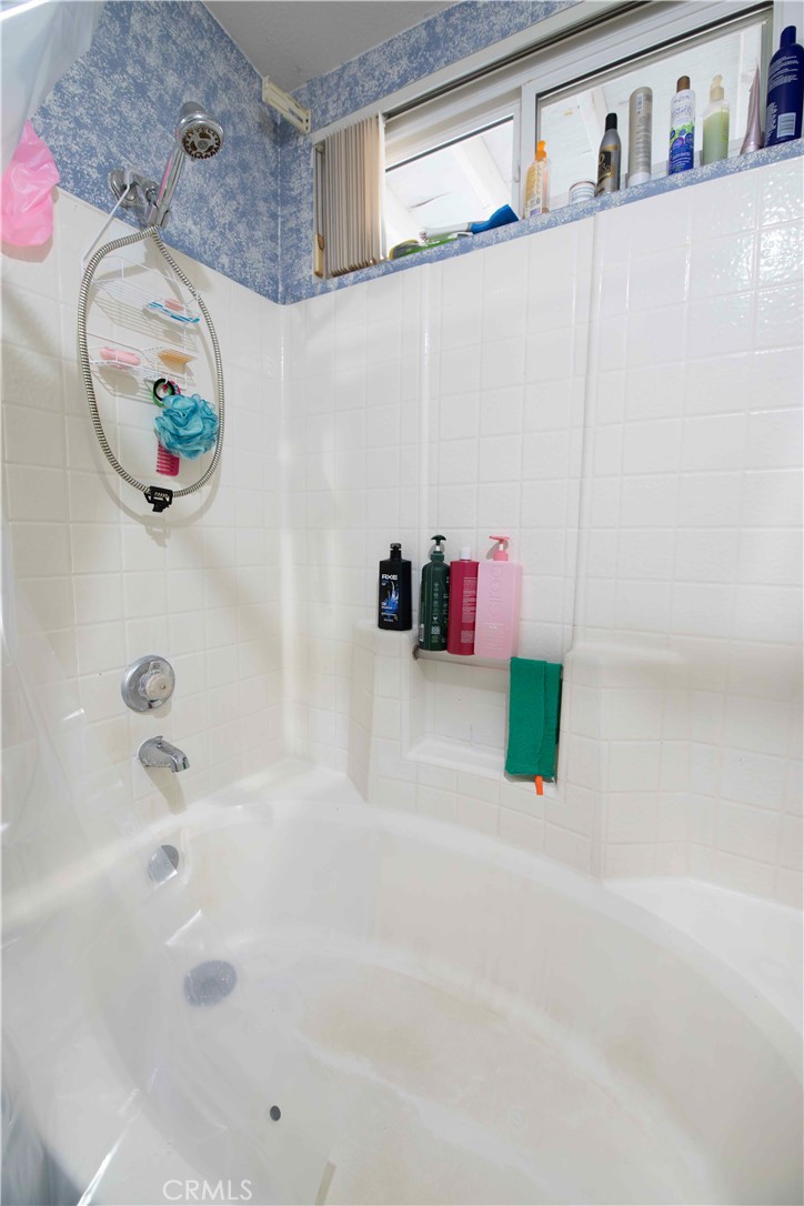 4543 Windstar Way Palmdale, CA 93552 - Photo 31 of 49