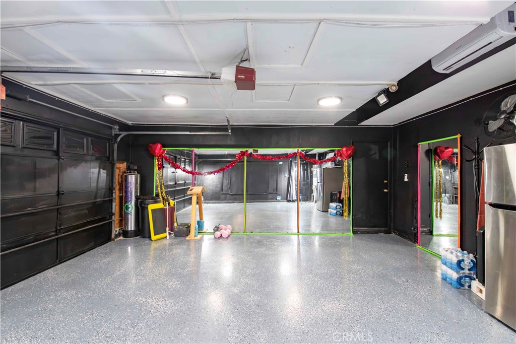 4543 Windstar Way Palmdale, CA 93552 - Photo 36 of 49