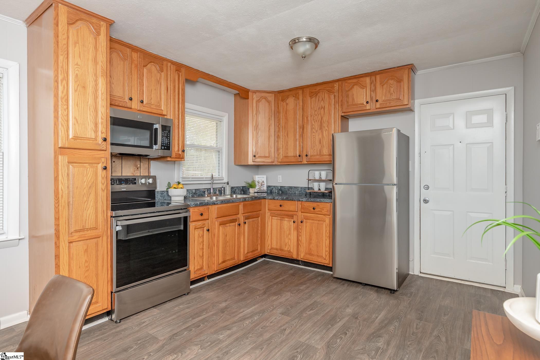 813 Hellams Street Fountain Inn, SC 29644 - Photo 22 of 25 Gallery Image 22