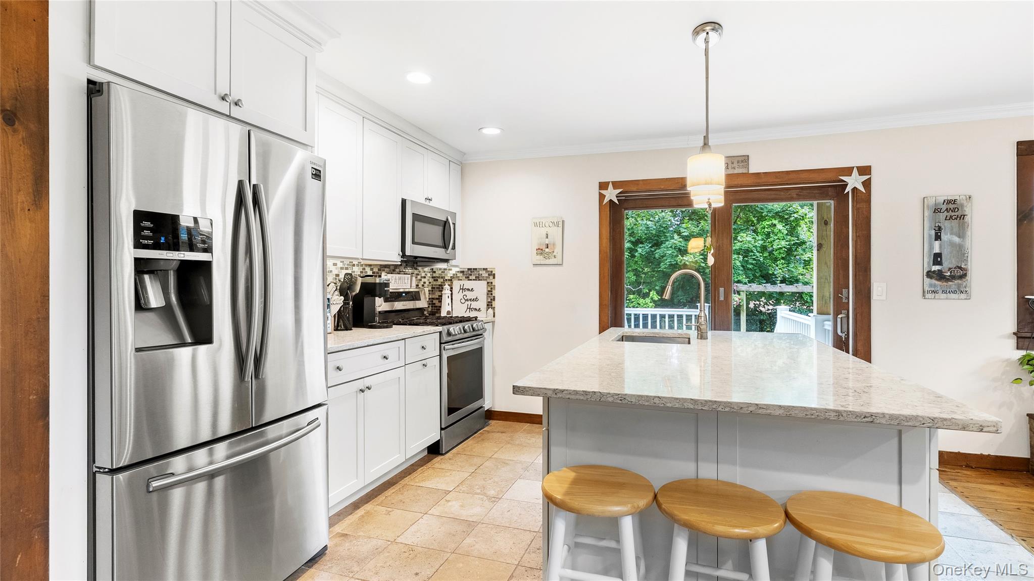 3 Ridge Road Northport, NY 11768 - Photo 7 of 21
