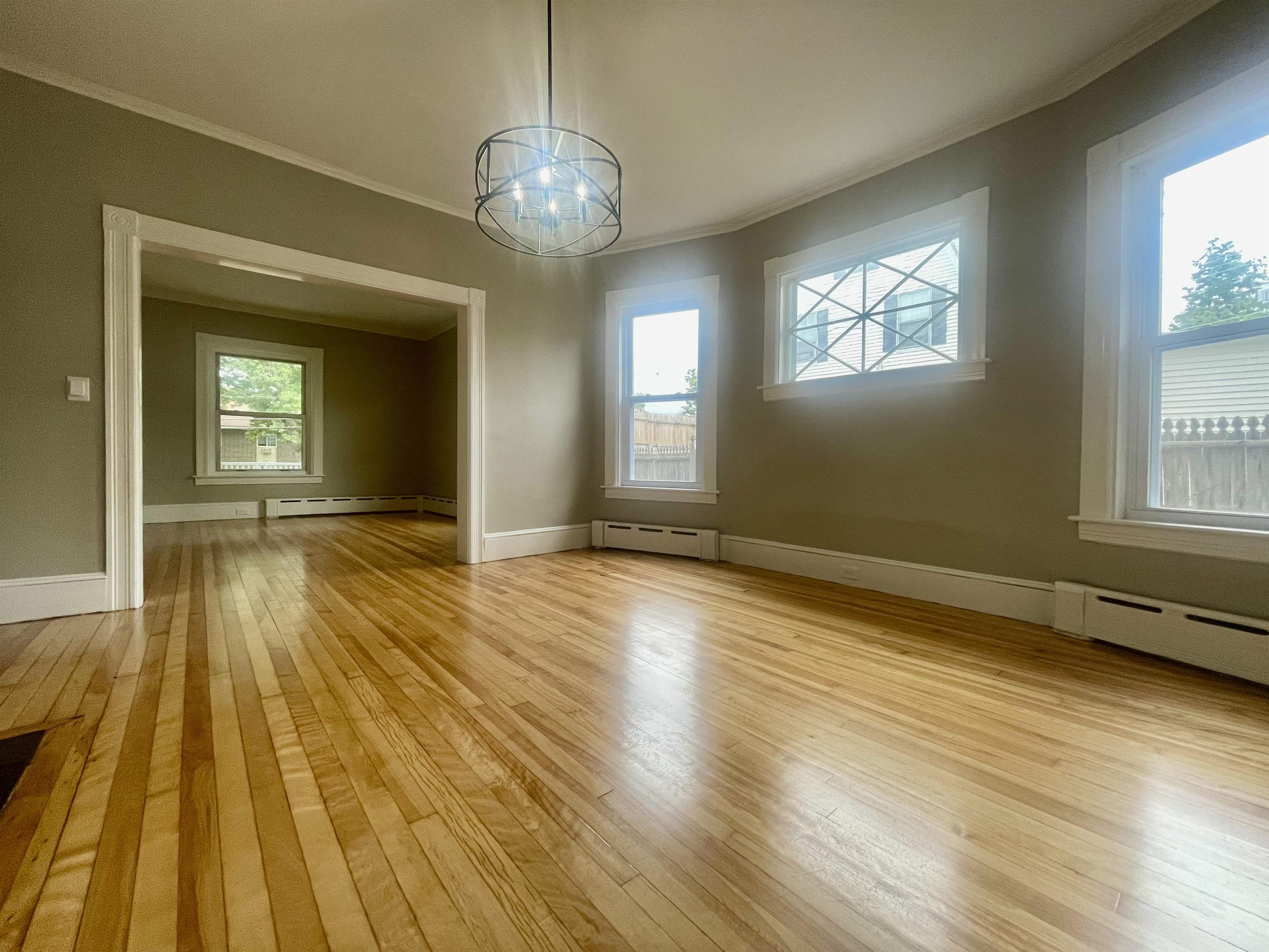 365 River Road Manchester, NH 03104 - Photo 5 of 50 Gallery Image 5