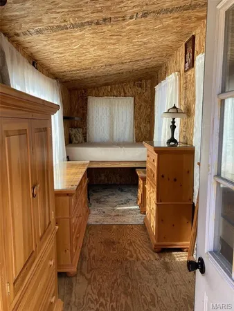 $14,500 | 210 East Raymon Avenue, Witt, IL 62094