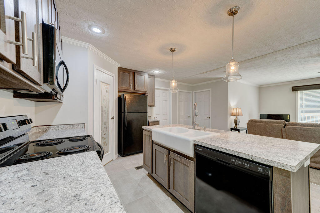 1508 Peavine Road Rock Spring, GA 30739 - Photo 6 of 31 1508Peavine-17