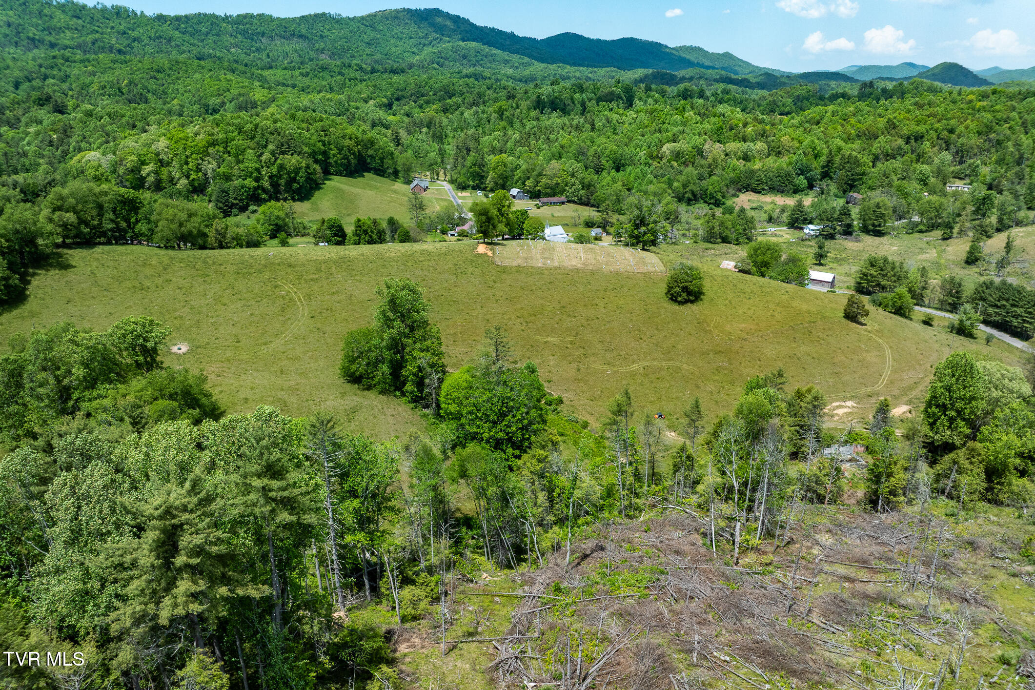 2 Rd Mountain Mountain City, TN 37683 - Photo 21 of 37 TBD Shingletown Rd (21 of 26)
