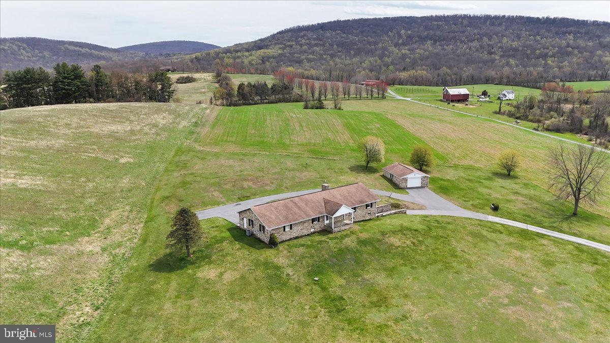 17515 Harbaugh Valley Road Sabillasville, MD 21780 - Photo 5 of 55 Gallery Image 5