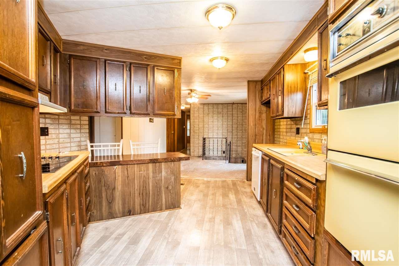 21941 Allentown Road Tremont, IL 61568 - Photo 6 of 30