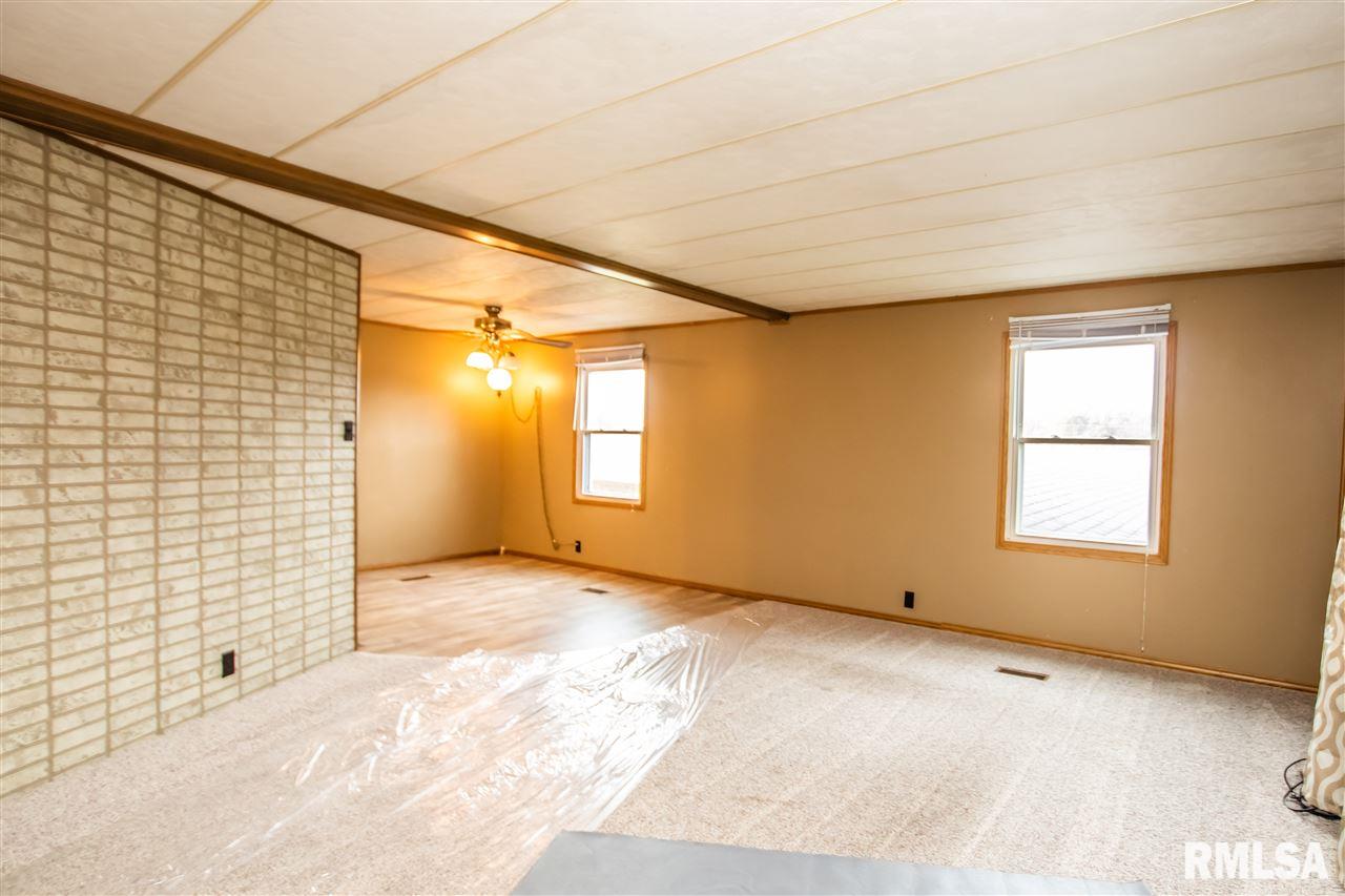 21941 Allentown Road Tremont, IL 61568 - Photo 7 of 30