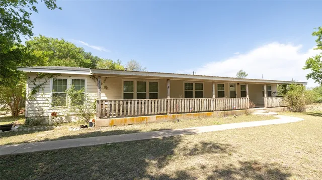 $699,000 | 1400 Seminole Trail, Dale, TX 78616