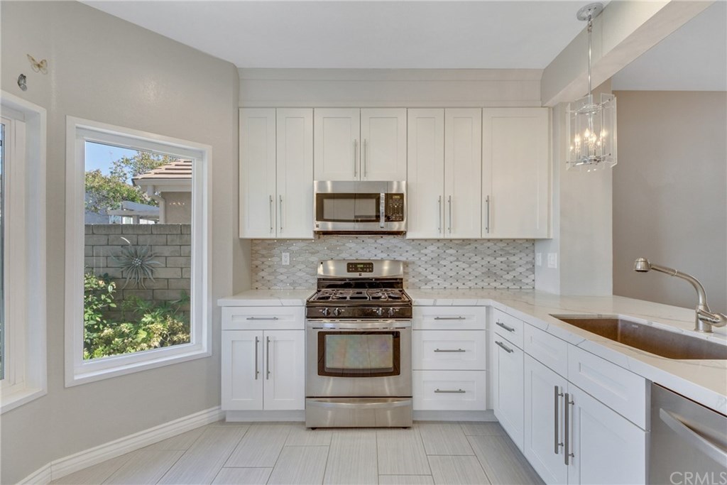 3031 Lamplighter Street Simi Valley, CA 93065 - Photo 27 of 49