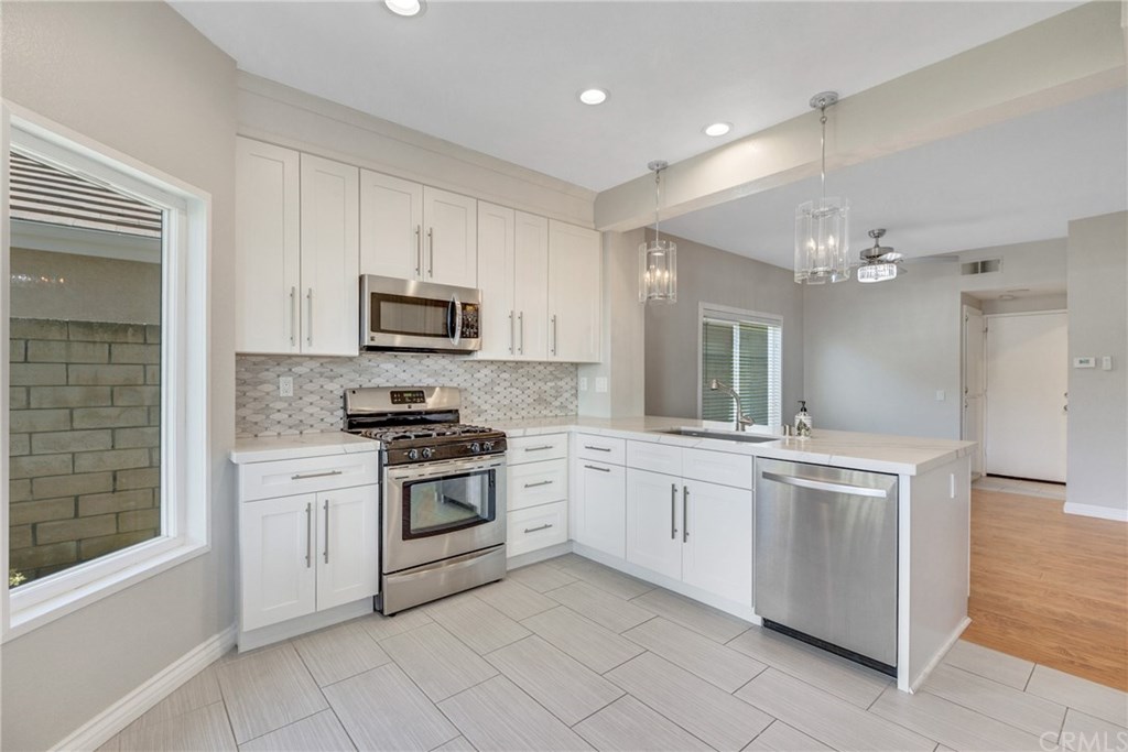 3031 Lamplighter Street Simi Valley, CA 93065 - Photo 28 of 49