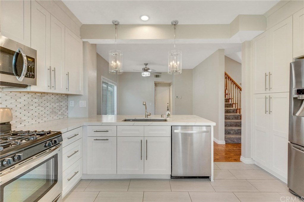 3031 Lamplighter Street Simi Valley, CA 93065 - Photo 29 of 49