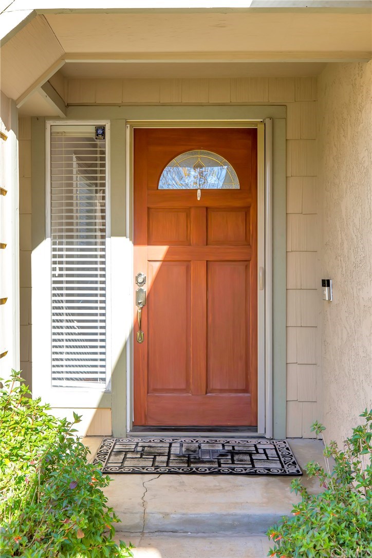 3031 Lamplighter Street Simi Valley, CA 93065 - Photo 4 of 49