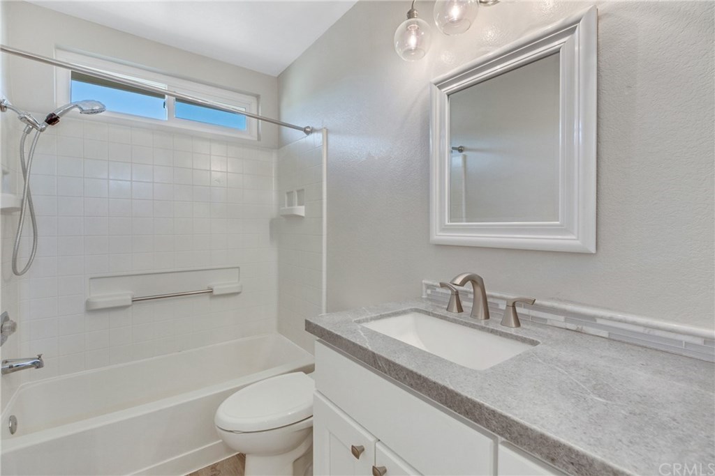 3031 Lamplighter Street Simi Valley, CA 93065 - Photo 33 of 49