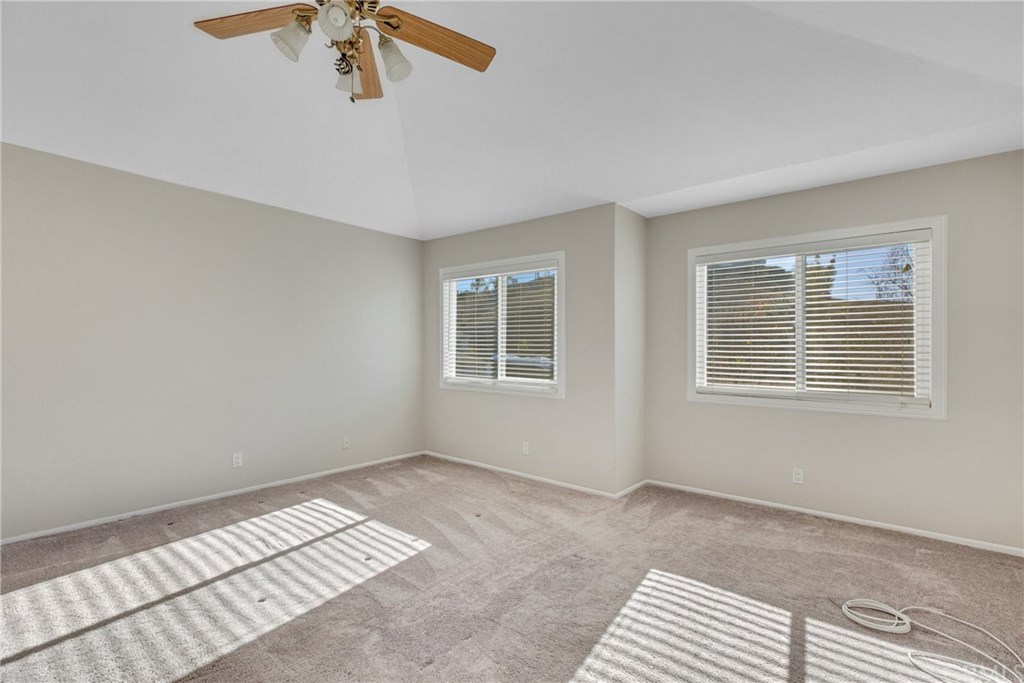 3031 Lamplighter Street Simi Valley, CA 93065 - Photo 38 of 49