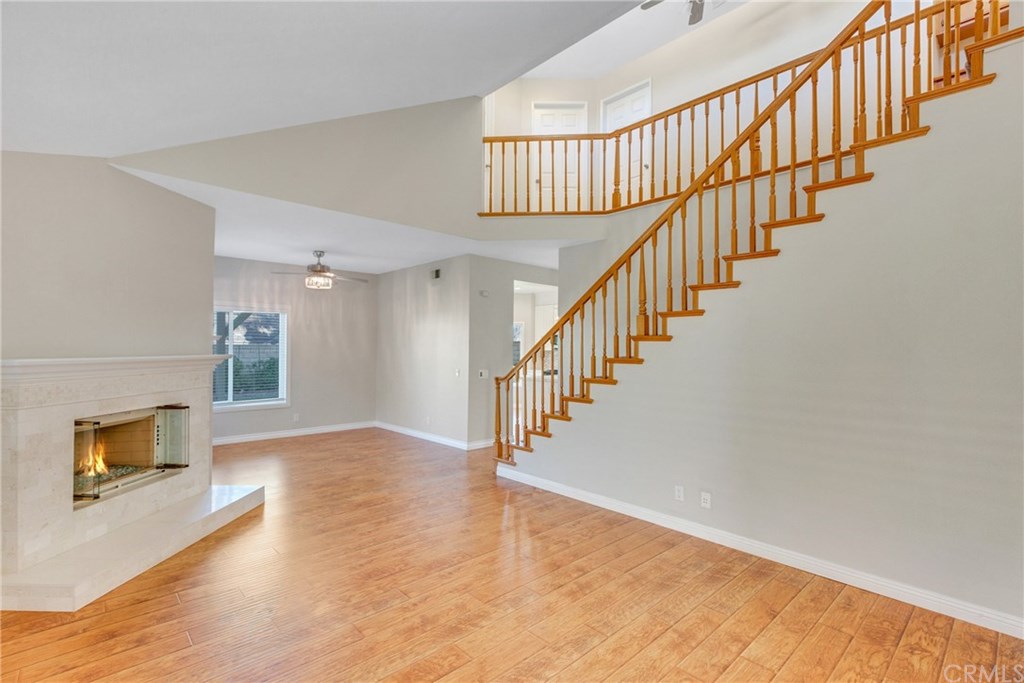 3031 Lamplighter Street Simi Valley, CA 93065 - Photo 5 of 49