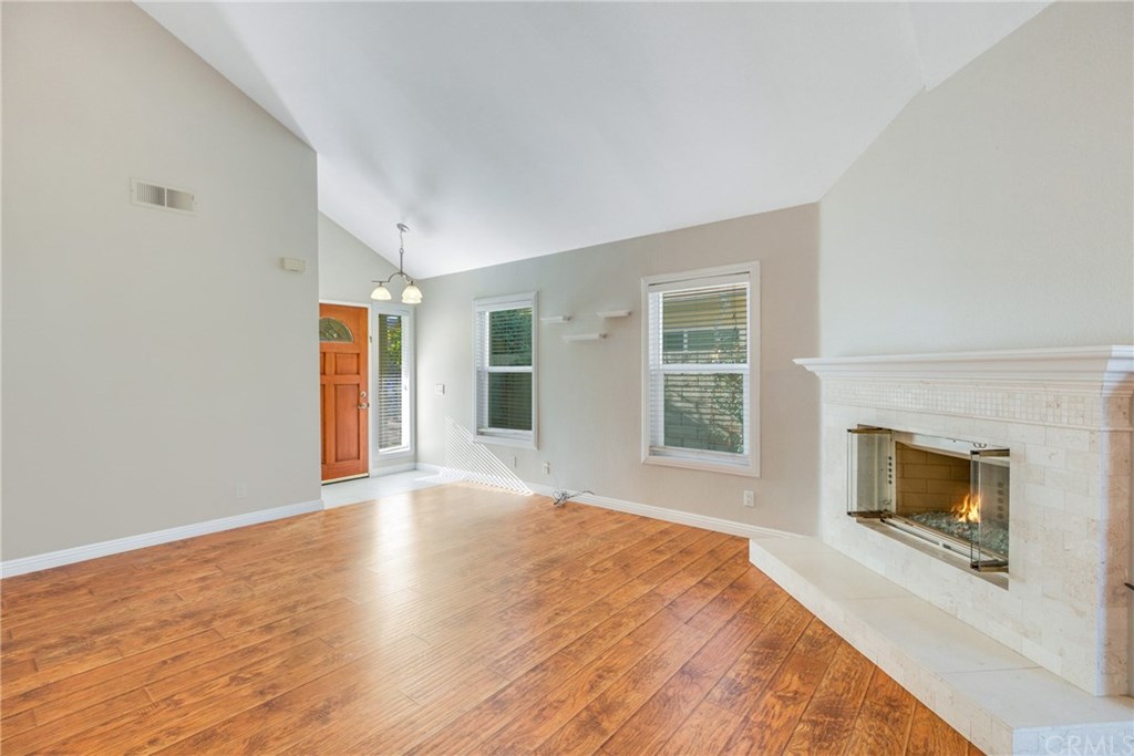 3031 Lamplighter Street Simi Valley, CA 93065 - Photo 8 of 49