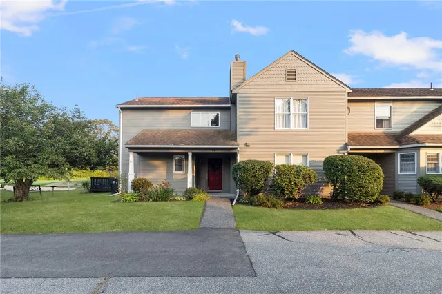 $330,000 | 58 Needle Grove Point, Unit D, North Providence, RI 02904