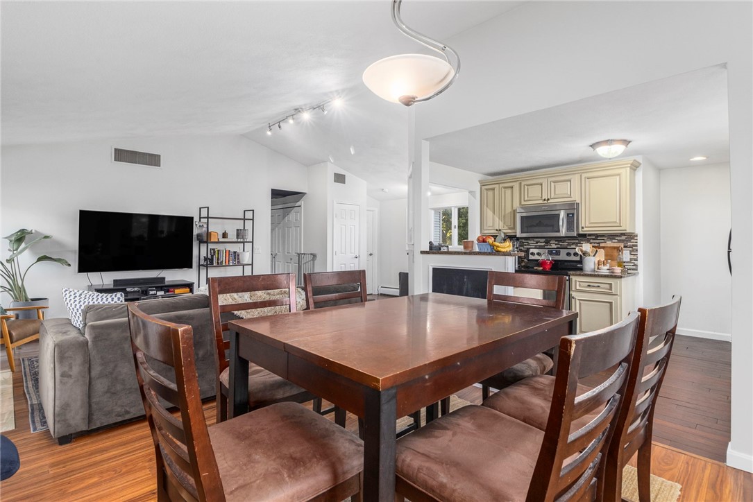 58 Needle Grove Point, Unit D North Providence, RI 02904 - Photo 6 of 28