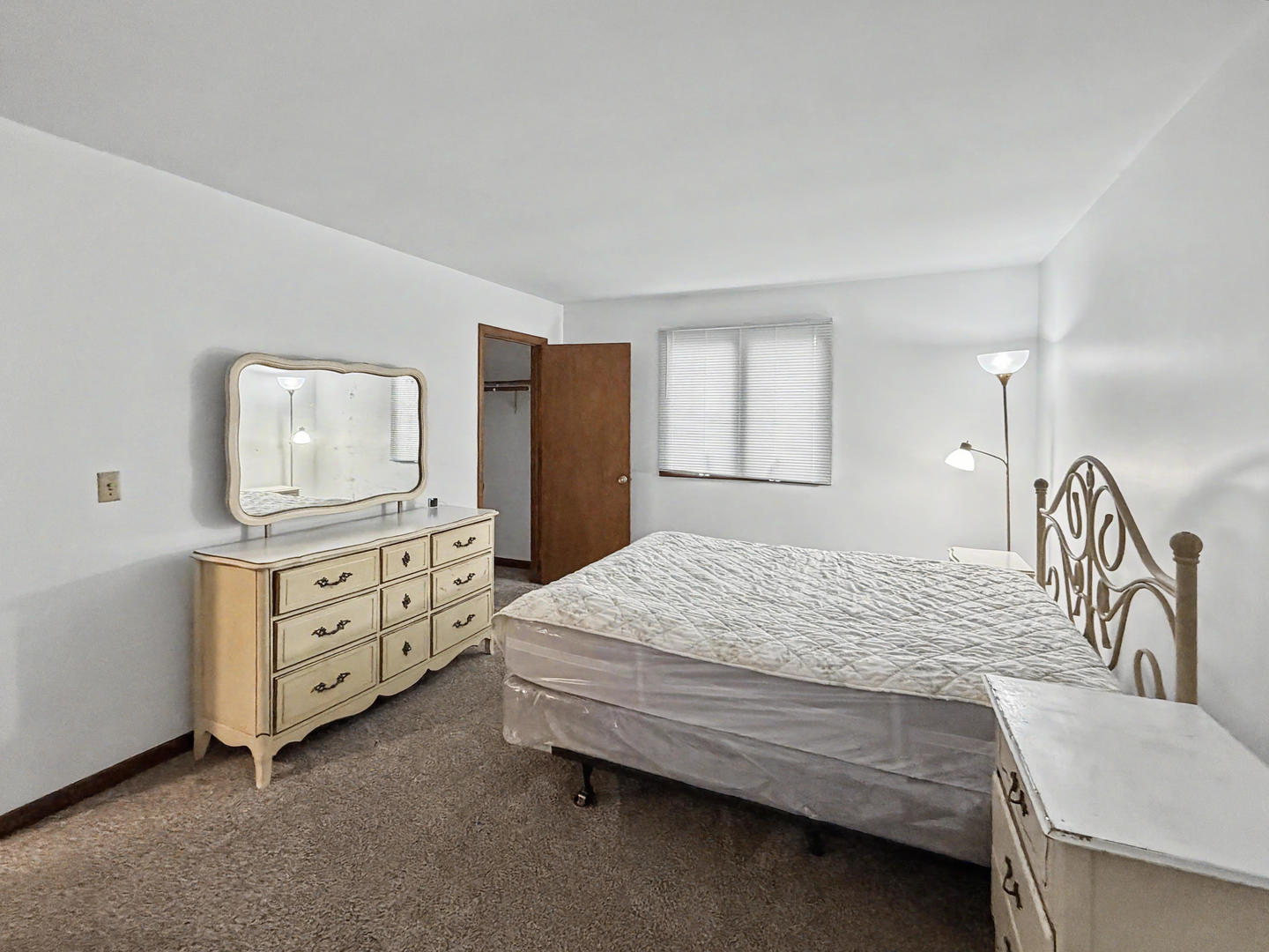 609 East Porter Avenue Watseka, IL 60970 - Photo 12 of 19