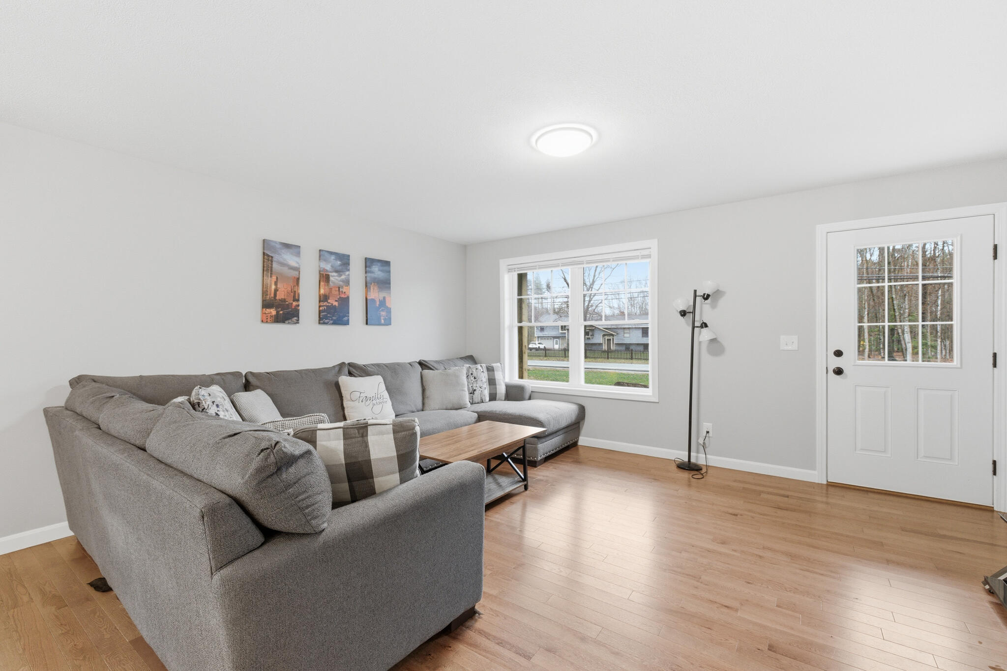 252 Buxton Road Saco, ME 04072 - Photo 15 of 40 Living room