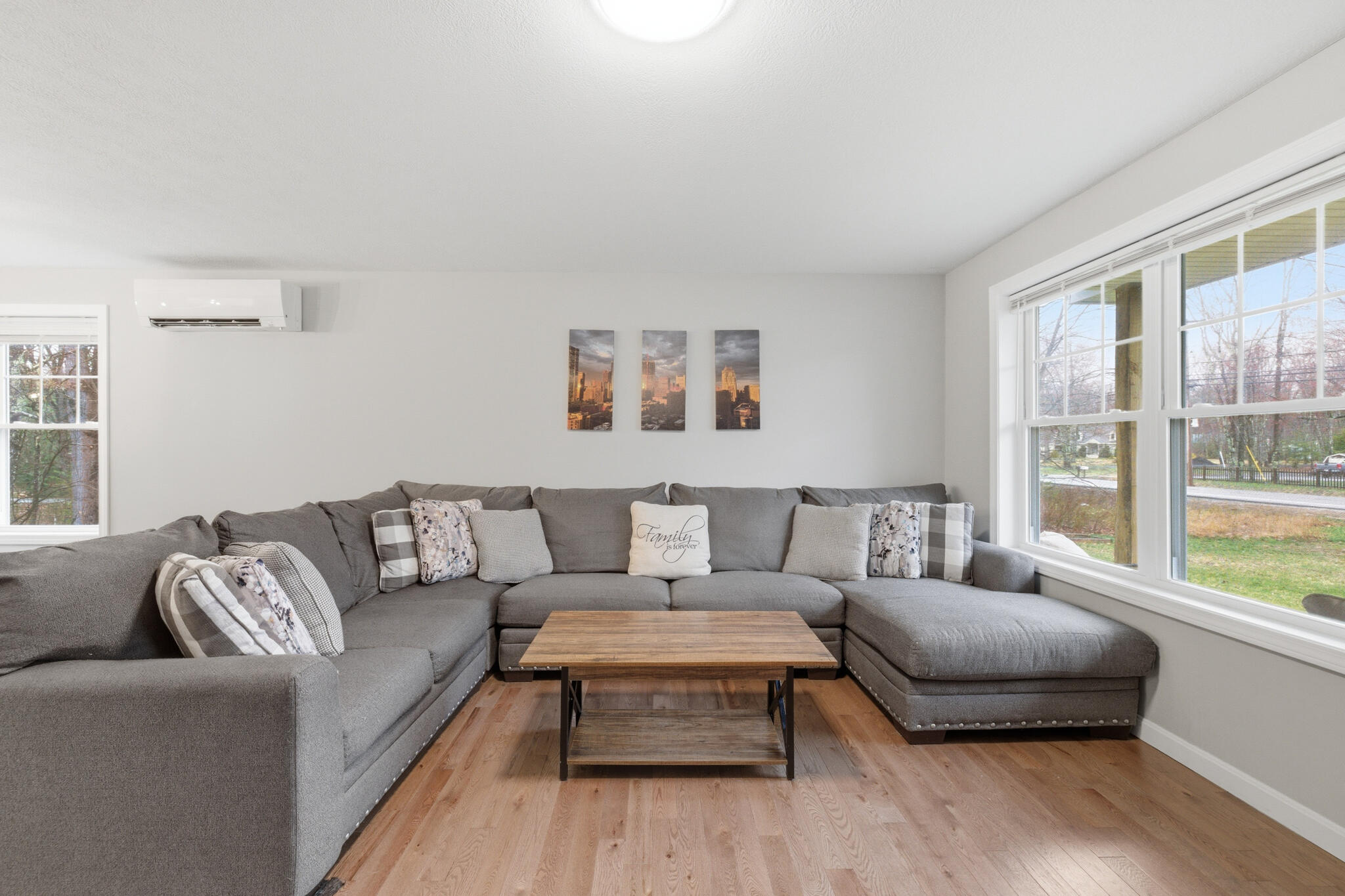 252 Buxton Road Saco, ME 04072 - Photo 18 of 40 Living room