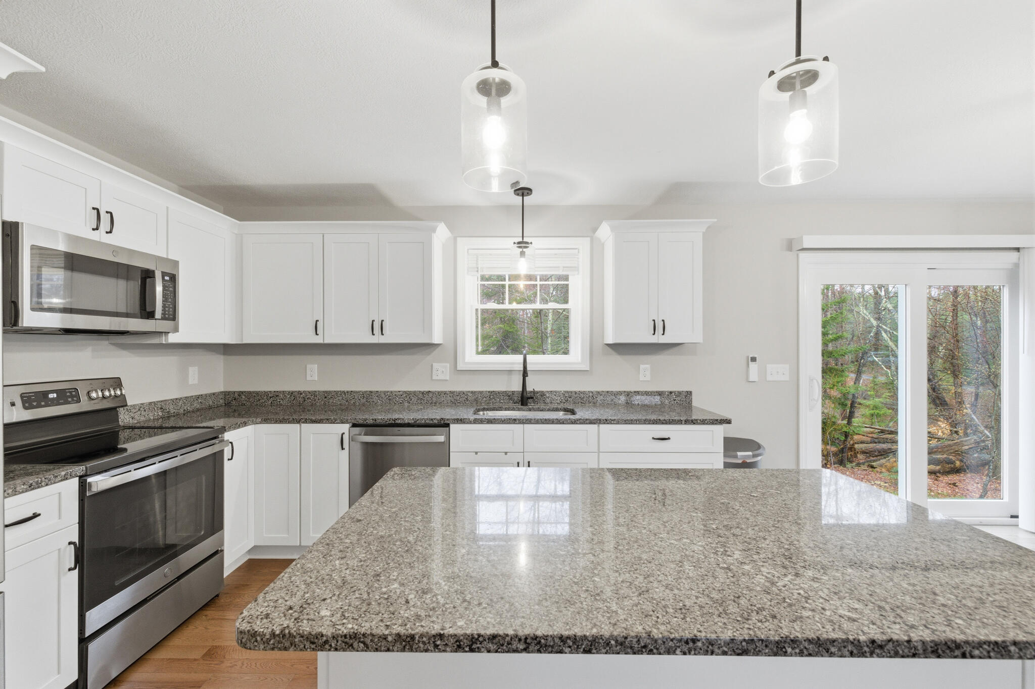 252 Buxton Road Saco, ME 04072 - Photo 10 of 40 Kitchen
